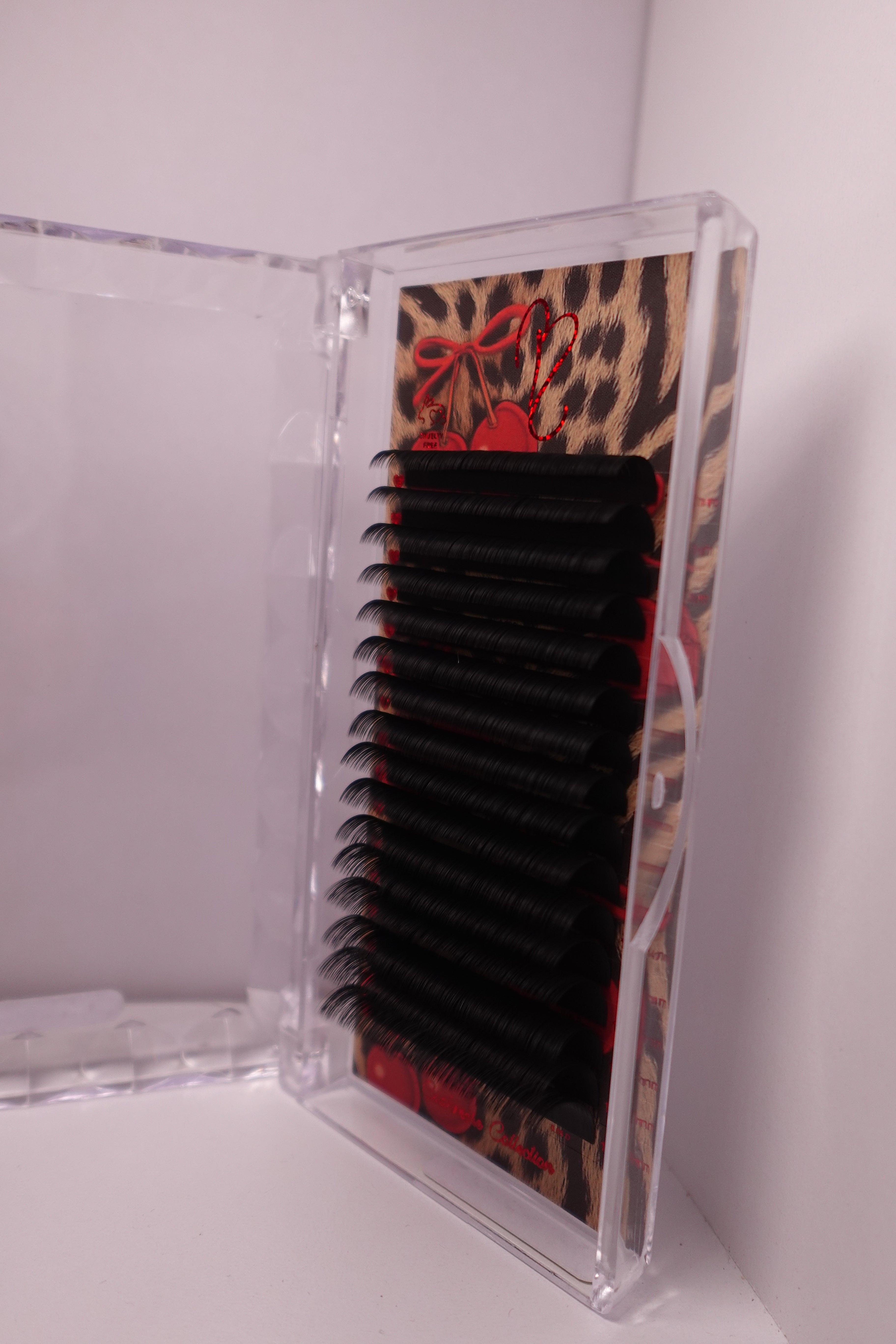 16 Row Cashmere Collection Signature Lash trays OG 🐆