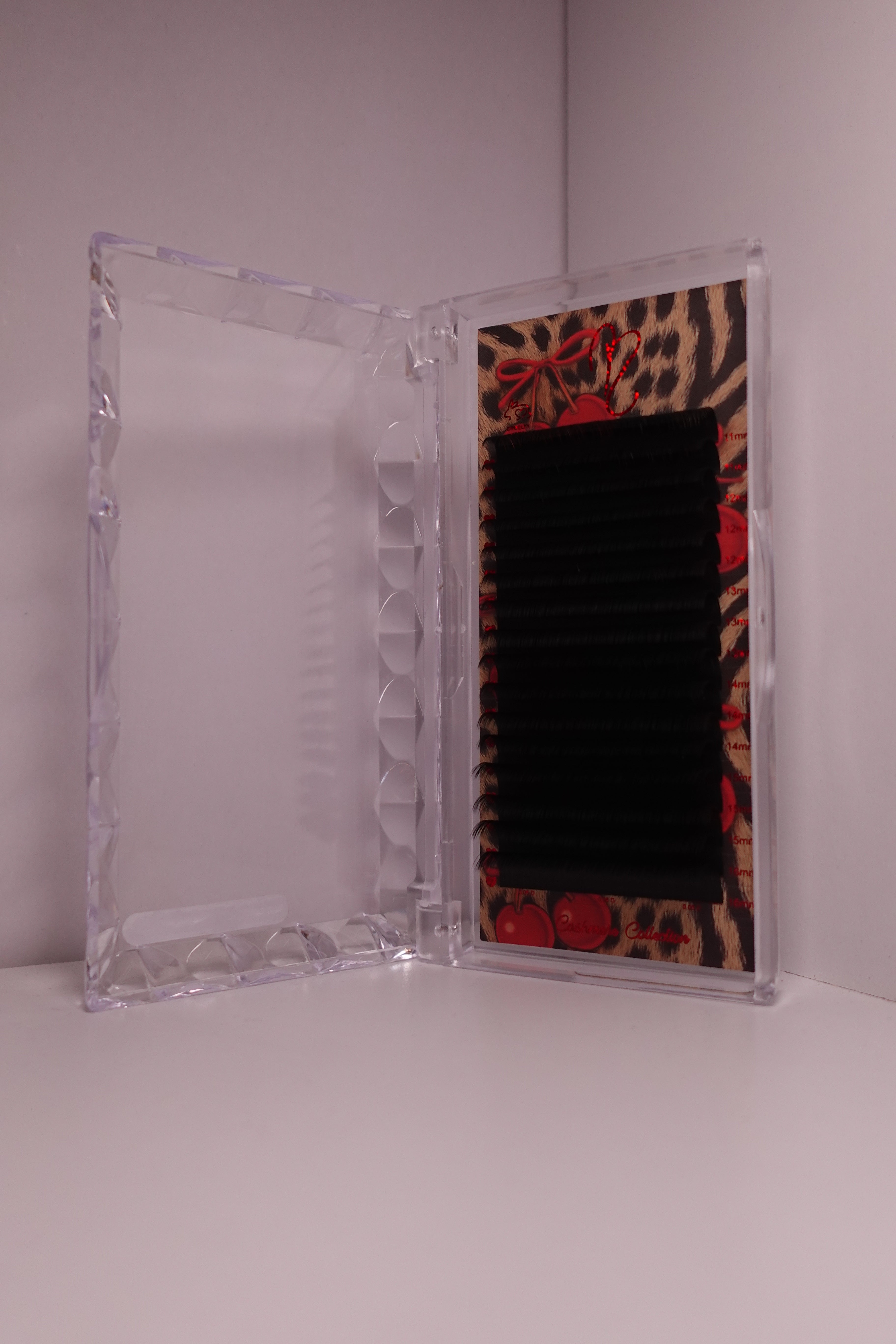 16 Row Cashmere Collection Signature Lash trays OG 🐆